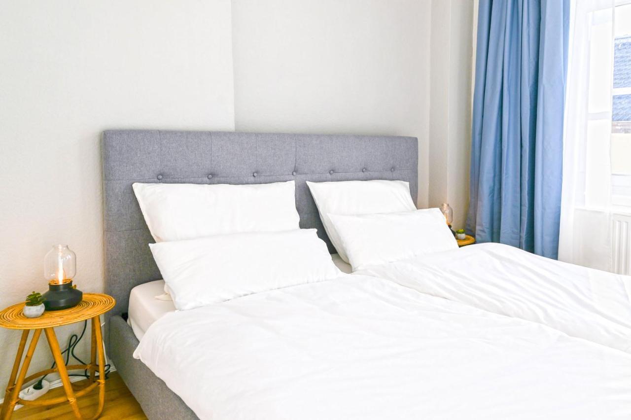 120Qm Denkmal Apartment In Krefeld Mit Stuck Und Balkon - Beuys Apartments - Krefeld Zewnętrze zdjęcie